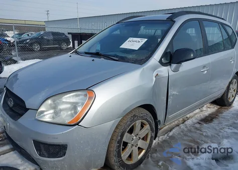 2008 Kia Rondo Lx z USA, uszkodzony, nr VIN KNAFG525887211099